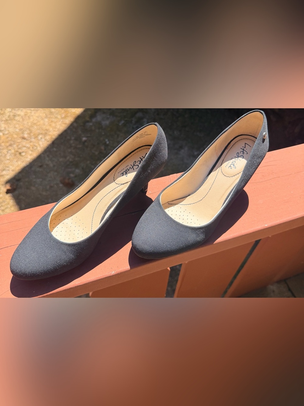 Life Stride Parigi Black Women's Low Round-Toe Heels 8W.
